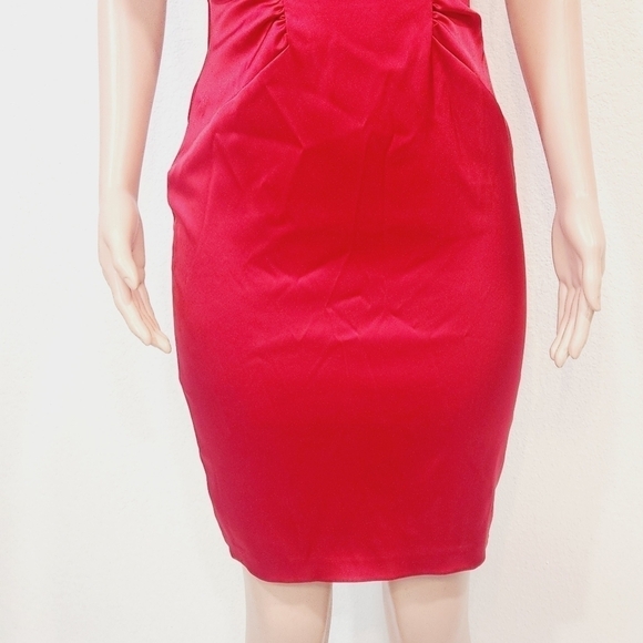 CACHE Sexy Hot Red Bodycon Ruched Satin Vintage Dress Size 6 - Picture 4 of 11